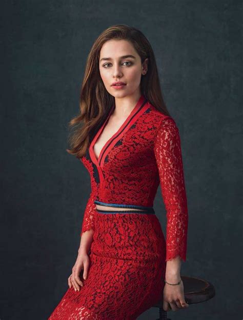 Height and Figure: Emilia's Stunning Physical Attributes