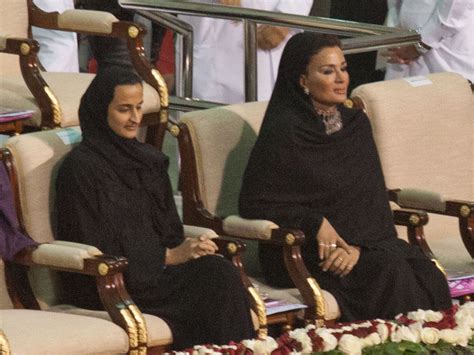 How Tall is Sheikha Salwa?