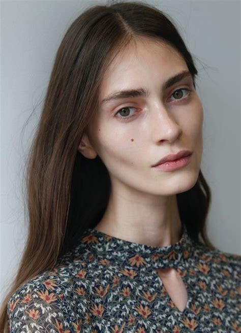 Influencer or Role Model: Marine Deleeuw's Impact