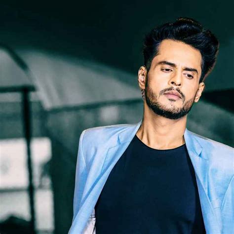 Insight into Shardul Pandit's Personal Life and Financial Status