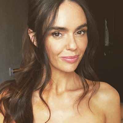 Jennifer Metcalfe: A Biography