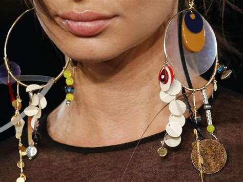 Jewelry Trends: Stay Fashionable with the Latest Designs