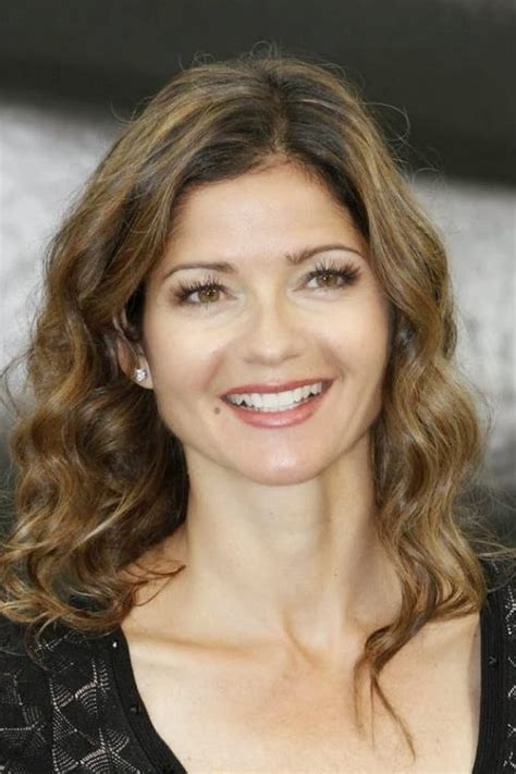 Jill Hennessy's Early Life and Childhood