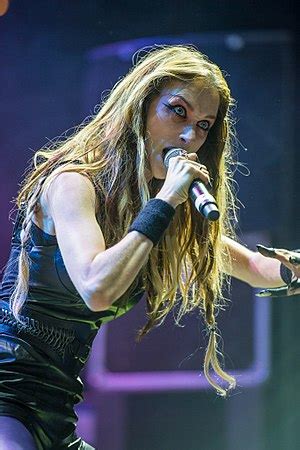 Jill Janus Height and Figure Details