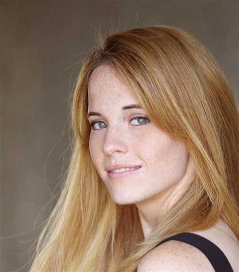 Katie Leclerc - Early Life and Career