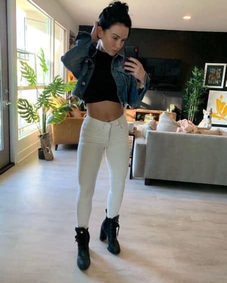 Kayla Lauren's Figure and Body Measurements