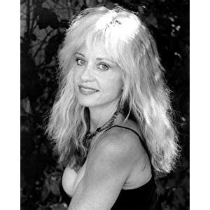 Linnea Quigley - Net Worth and Achievements