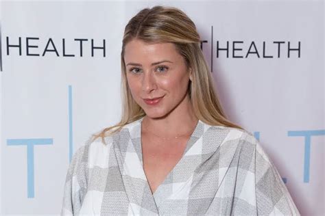 Lo Bosworth's Net Worth and Investments