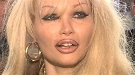 Lolo Ferrari's Iconic Figure: A Closer Look at Her Physical Appearance