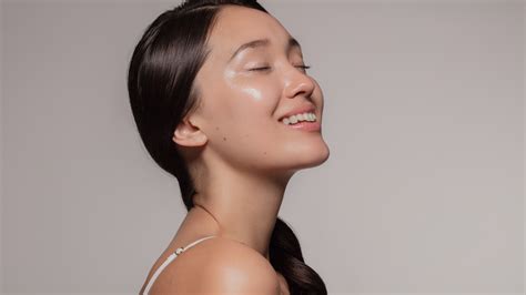 Maintaining Your Sun-Kissed Glow: Strategies for Prolonging Your Radiance