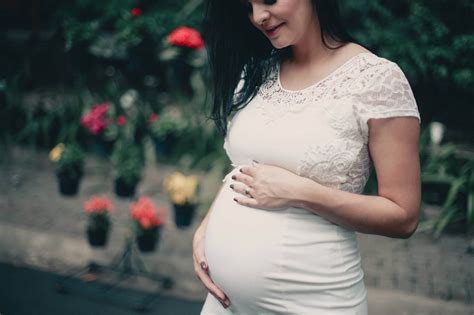 Managing Discomfort Associated with Intimacy During Pregnancy