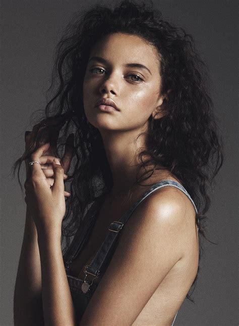 Marina Nery's Fashion and Physique