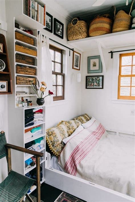 Maximizing Space: Creative Storage Solutions for Compact Bedrooms