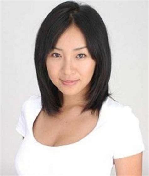 Megumi Kagurazaka Bio