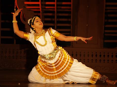 Mohiniyattam: A Traditional Indian Dance Form