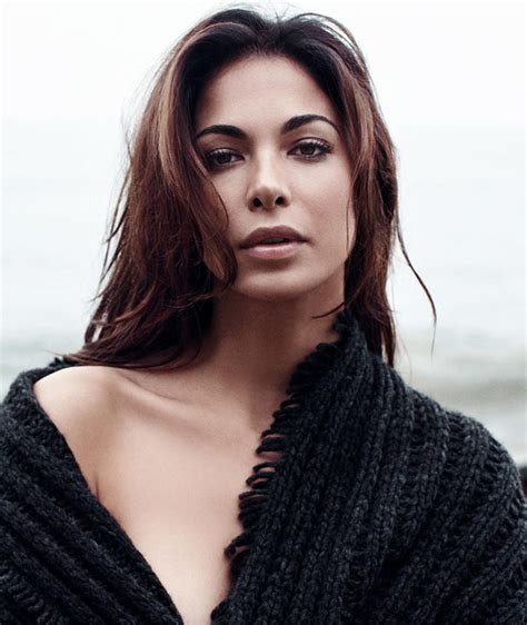 Moran Atias: Physical Attributes