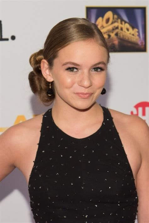 Morgan Saylor Height and Figure: Revealed