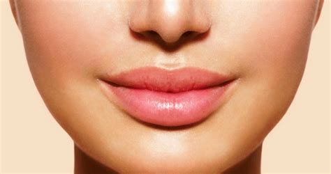 Natural Ways to Achieve Fuller Lips: Embrace Your Dream of Soft and Alluring Mouth