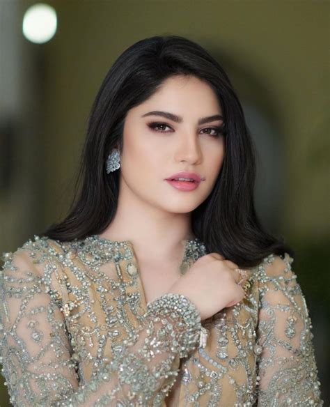 Neelam Muneer's Personal Life and Relationships