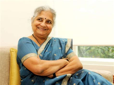 Neeru Deshpande Biography