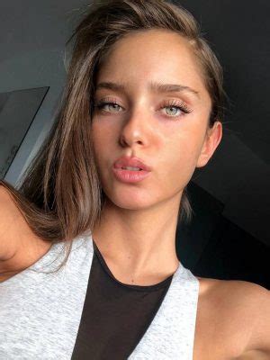 Neta Alchimister: Body Measurements and Diet