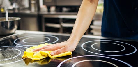 Professional Cleaning Services for a Pristine Cooktop