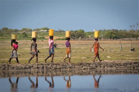 Psychological Insights into Dreams About Carrying Water On Head