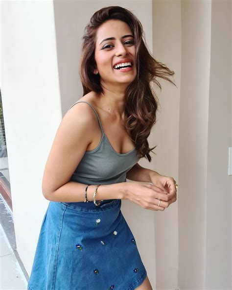 Sargun Mehta Biography Age