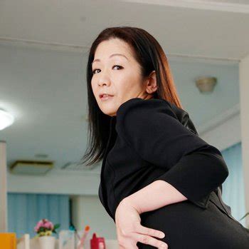 Shinobu Oshima: From Ballet Dancer to Actress