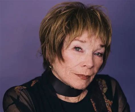 Shirley Maclaine Biography