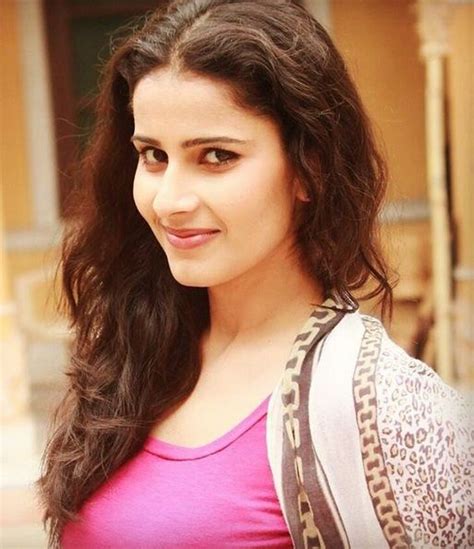 Shivani Tomar Biography