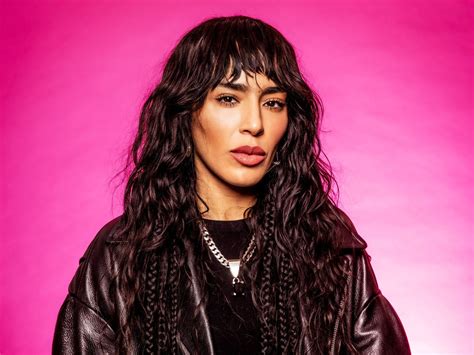 Stay Updated with Loreen's Latest Projects