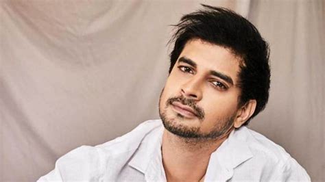 Tahir Raj Bhasin's Physical Attributes