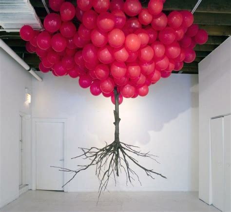 The Art of Crafting an Enchanting Balloon Installation