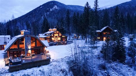 The Enchanting Appeal of Winter Retreats