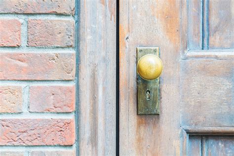 The Fascinating Link Between Knobs on Doors and Hidden Longings