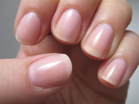 The Impact of Diet and Lifestyle on Maintaining Bright and Healthy Nails