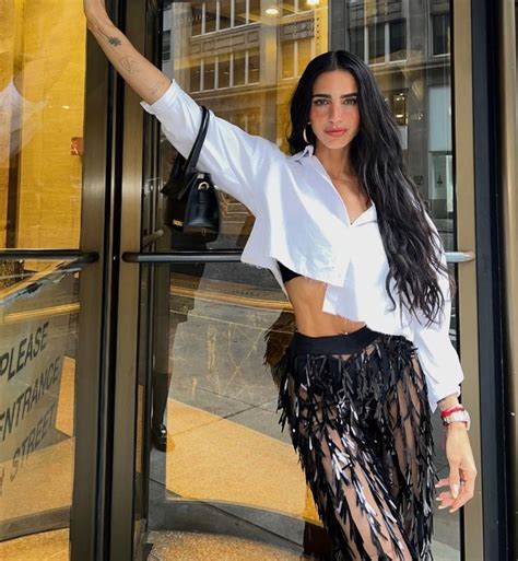 The Impressive Figure of Barbara De Regil