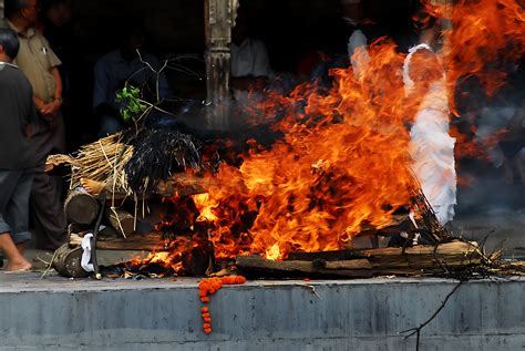 The Influence of Personal Beliefs on the Significance of Cremation Visions