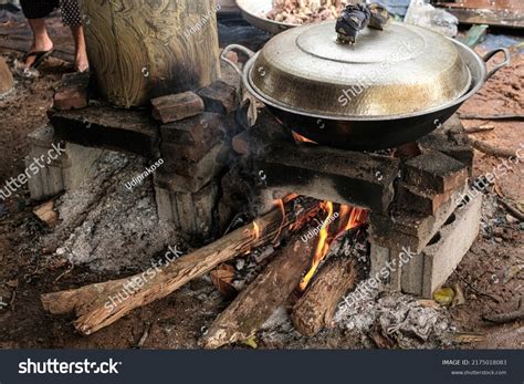 The Magnetic Appeal of Cooking with Firewood