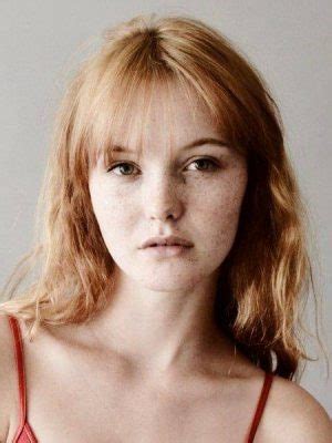 The Perfect Figure: Kacy Hill's Body Measurements