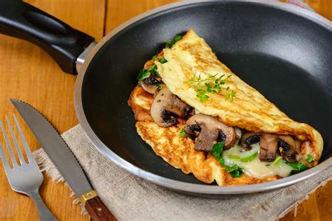 The Perfect Pairings: Sides and Sauces to Enhance Your Omelette