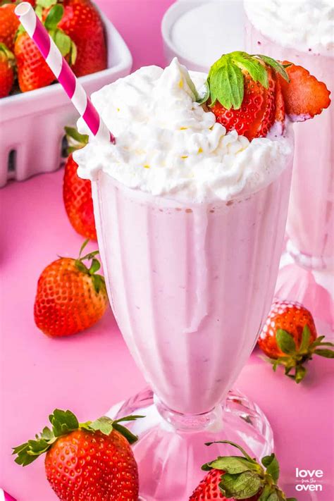 The Perfect Recipe: How to Make the Creamiest Strawberry Milkshake