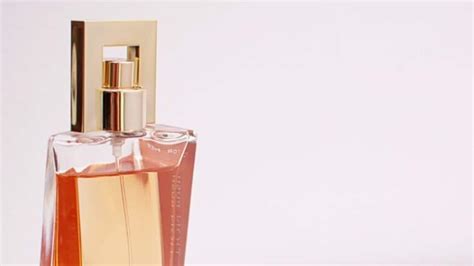 The Power of Fragrance: How Perfume Can Evoke Vivid Memories