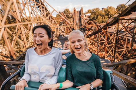 The Roller Coaster Breakdown Nightmare: A Fearful Experience