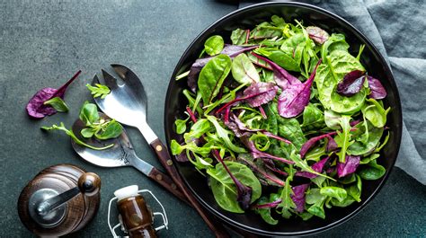 The Significance of Incorporating Leafy Vegetables into Your Dietary Regimen