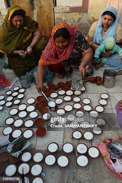 The Symbolic Significance of Observing Someone Preparing a Dish of Rice