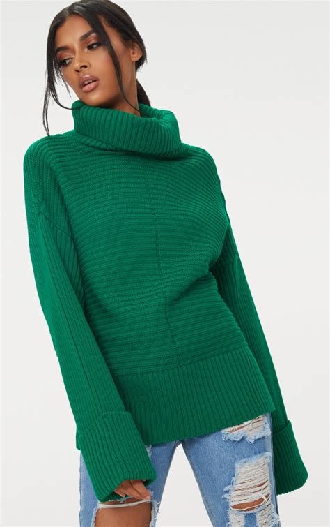 Top Styling Tips for Rocking Your Emerald Jumper