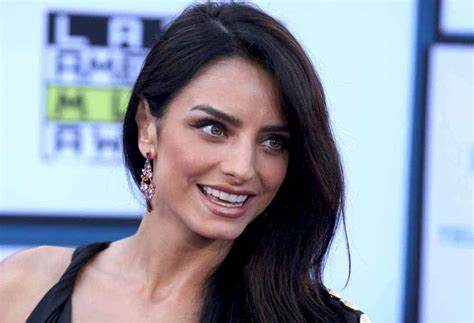 Understanding Aislinn Derbez's Height Measurements