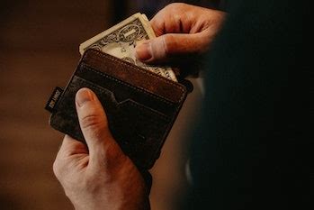 Understanding the Psychological Significance of Misplaced Wallets